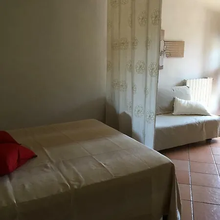 Casa Corbinelli * Canneto (Pisa)